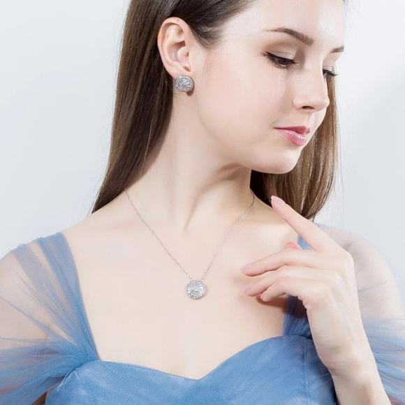 New Silver Charm Bohoo Round Pendant Necklace - Picture 2 of 2